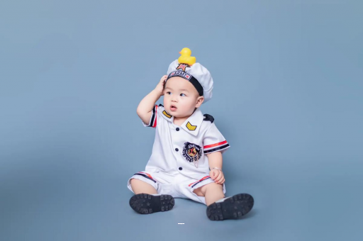 日照宝宝老摇头怎么回事