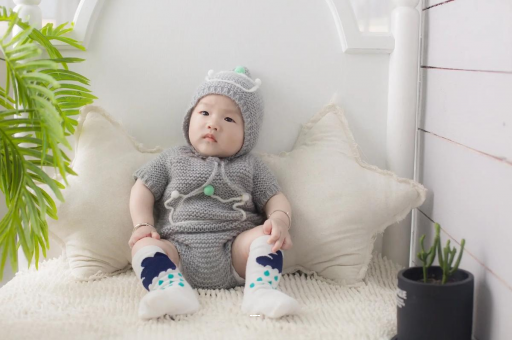 日照宝宝揉眼睛是怎么回事 日照宝宝揉眼睛是怎么回事